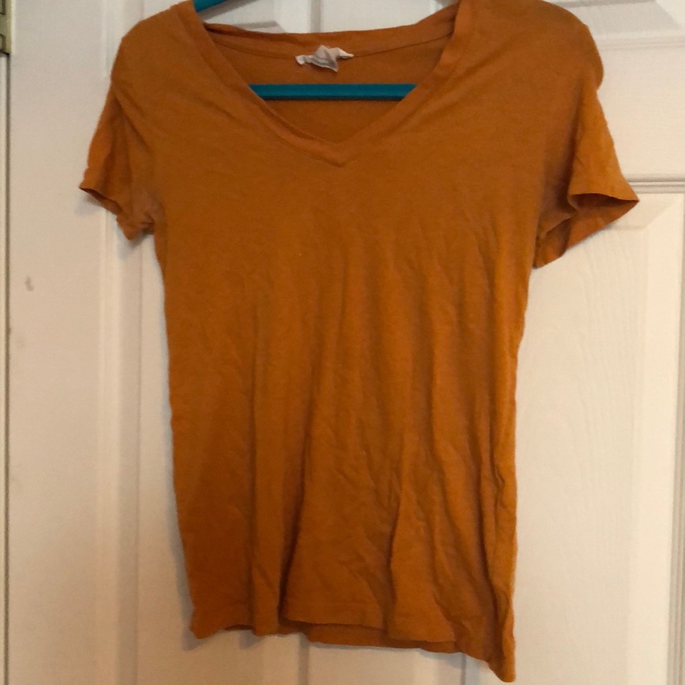 Mustard vneck